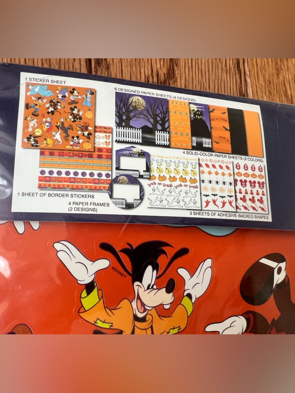Capture The Magic Halloween Scrapbooking Kit - Disney New - Picture 5 of 5
